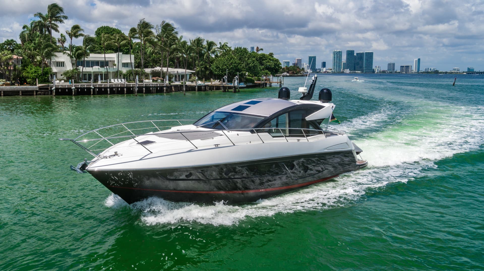 2019 Sunseeker Predator — photo 16