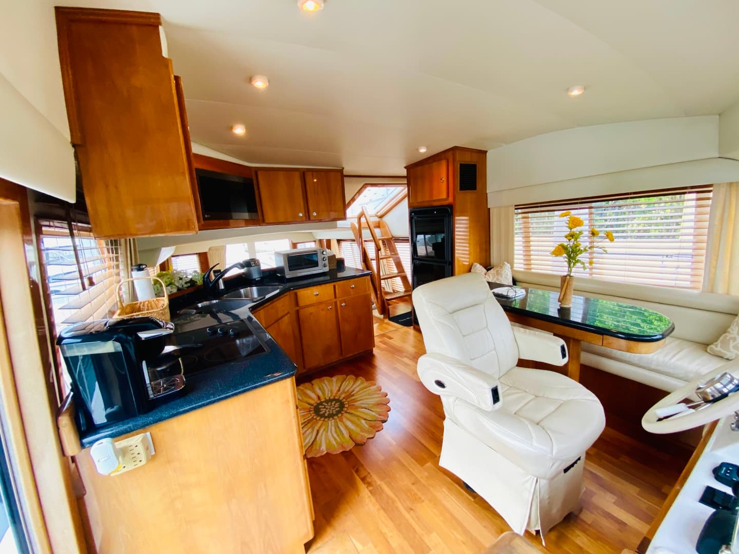 2003 Navigator 5700 Rival — photo 30