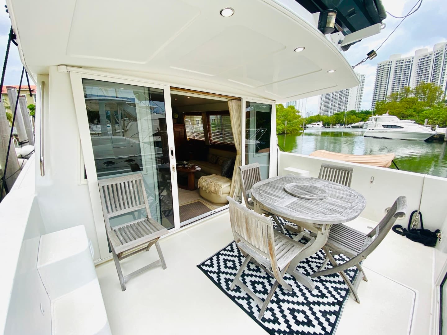 2003 Navigator 5700 Rival — photo 19