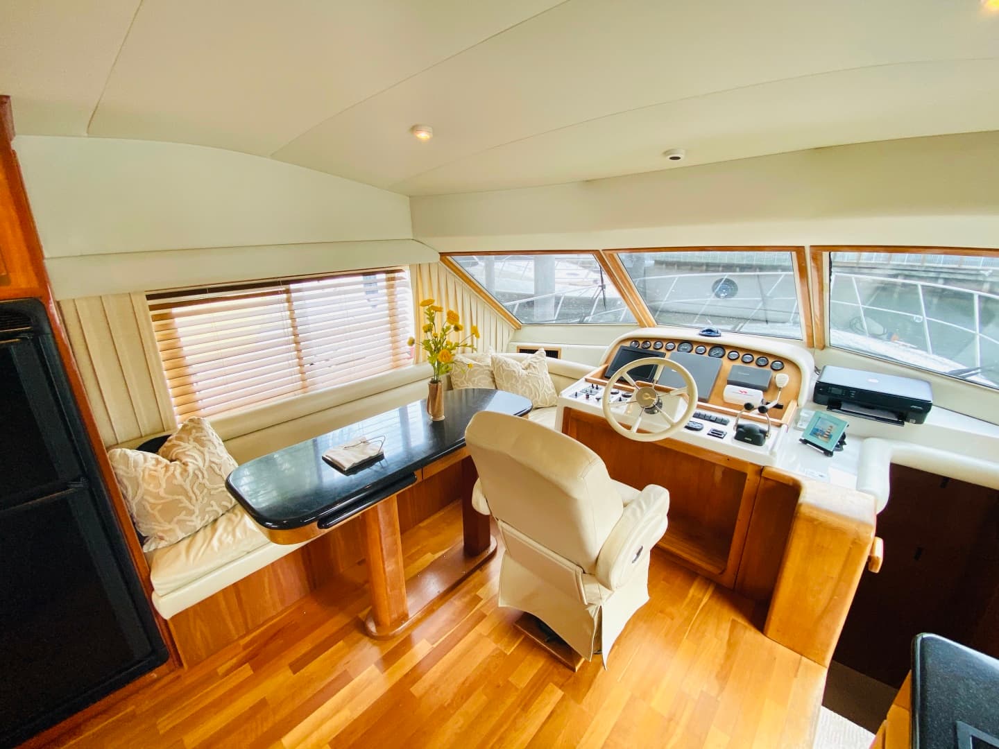 2003 Navigator 5700 Rival — photo 48