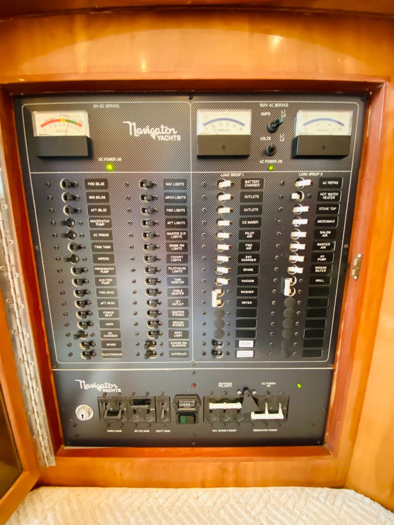 2003 Navigator 5700 Rival — photo 27