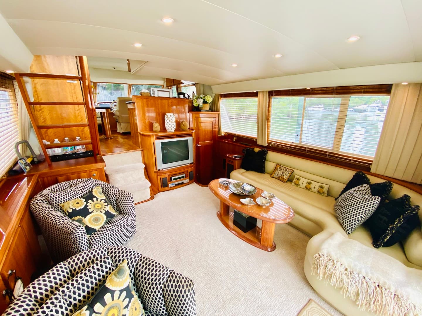 2003 Navigator 5700 Rival — photo 35