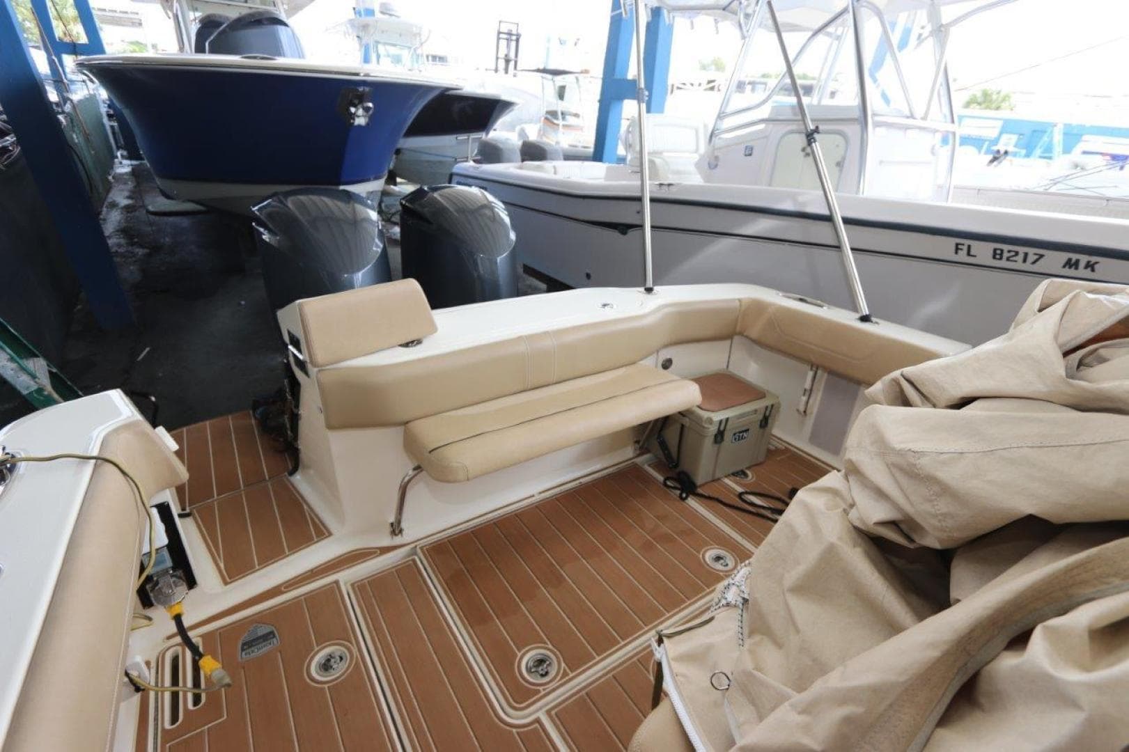 2012 Scout 345 CC — photo 28