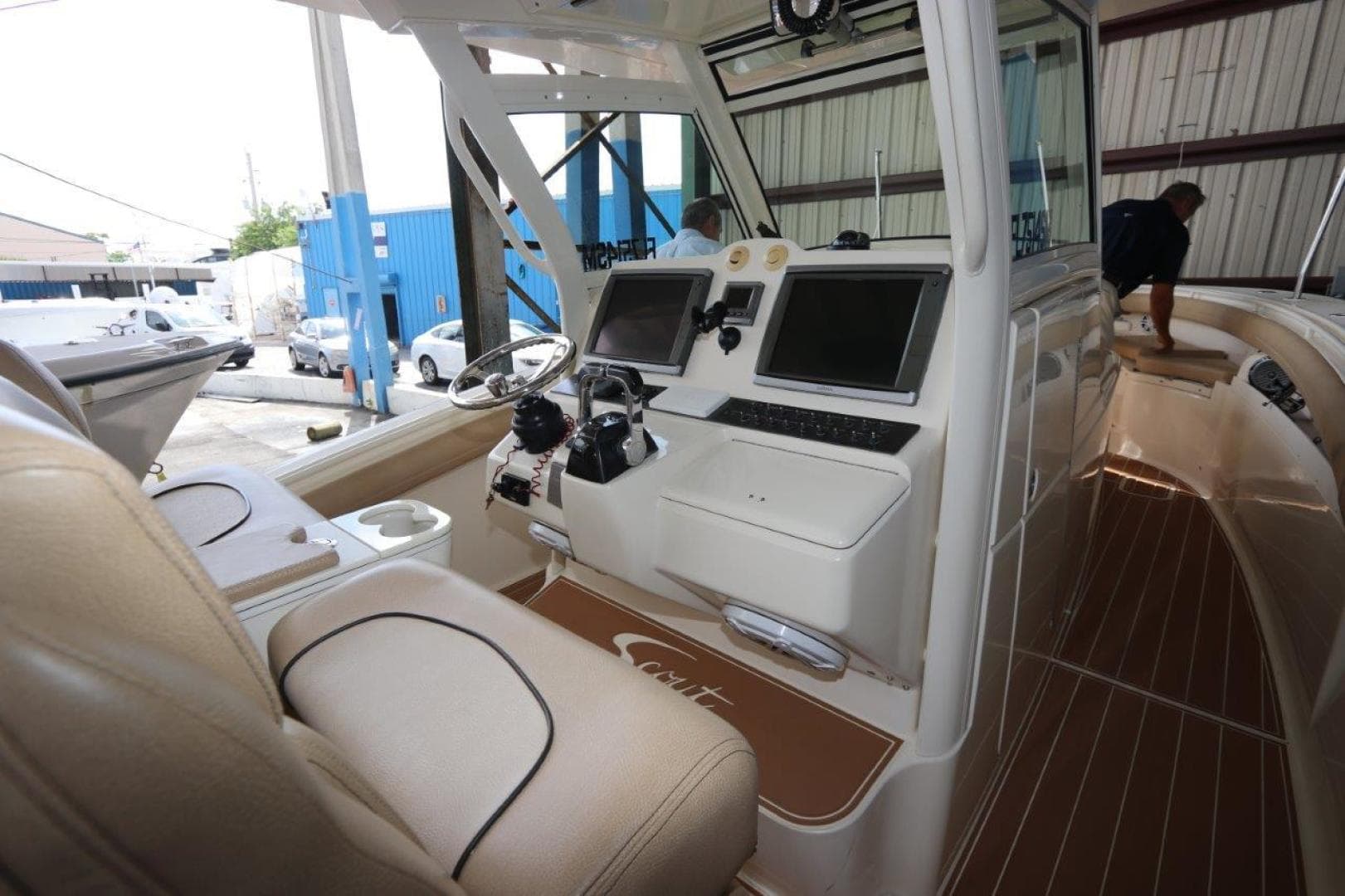 2012 Scout 345 CC — photo 19