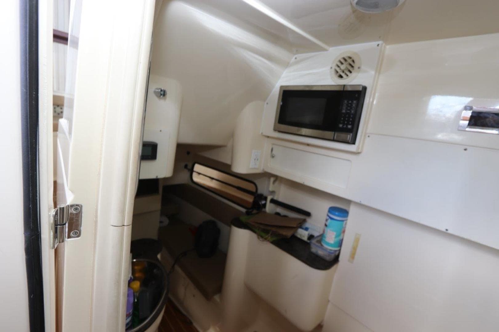 2012 Scout 345 CC — photo 33