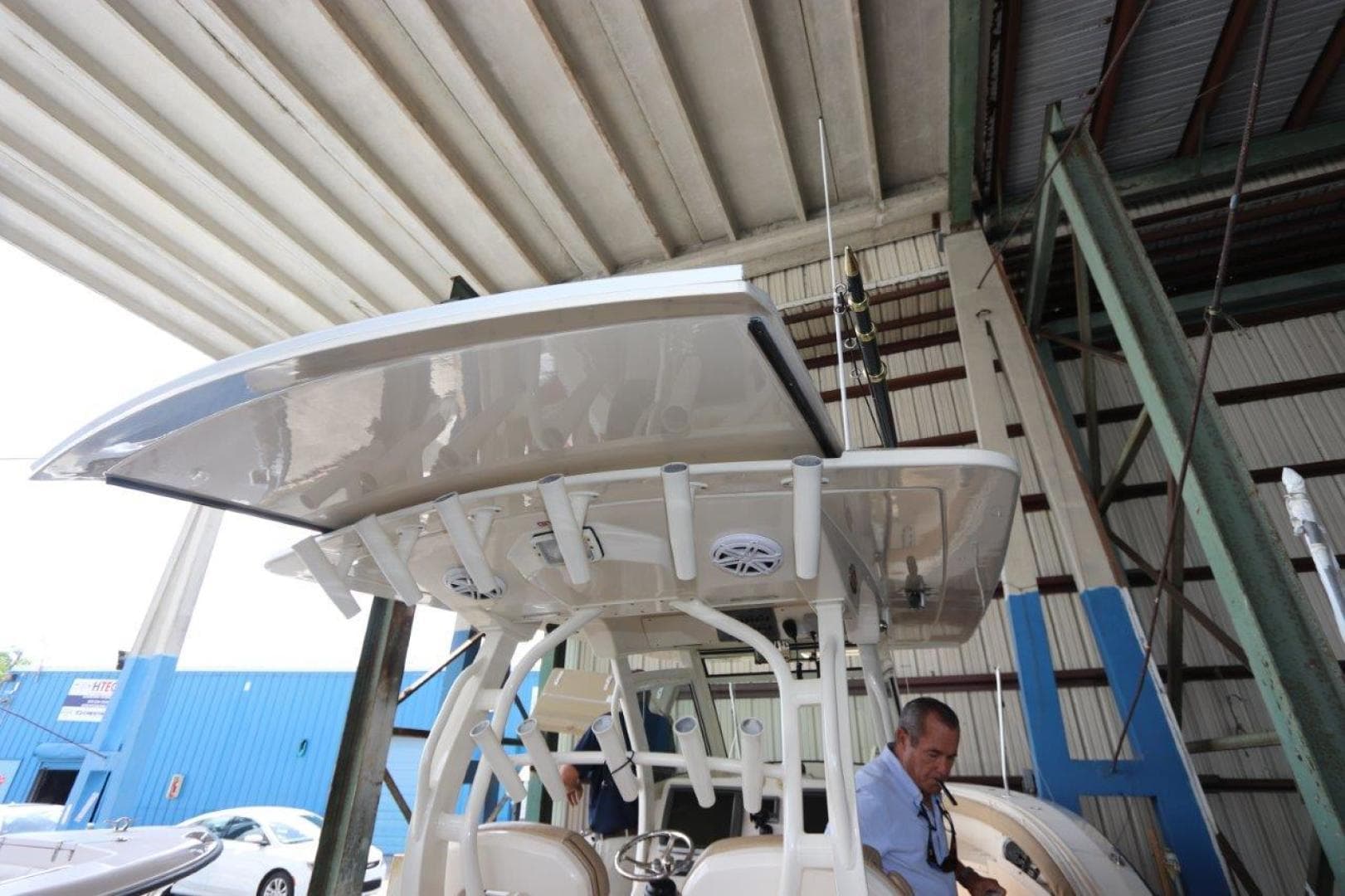 2012 Scout 345 CC — photo 9