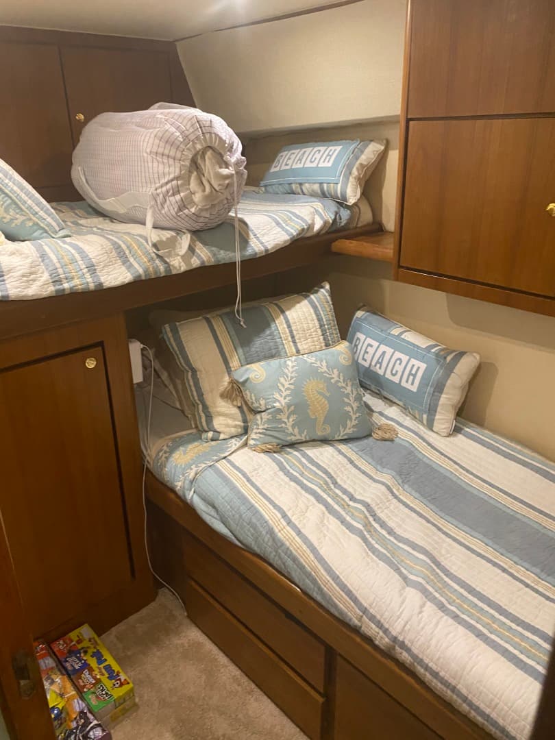 1997 Ocean Yachts Super Sport — photo 21