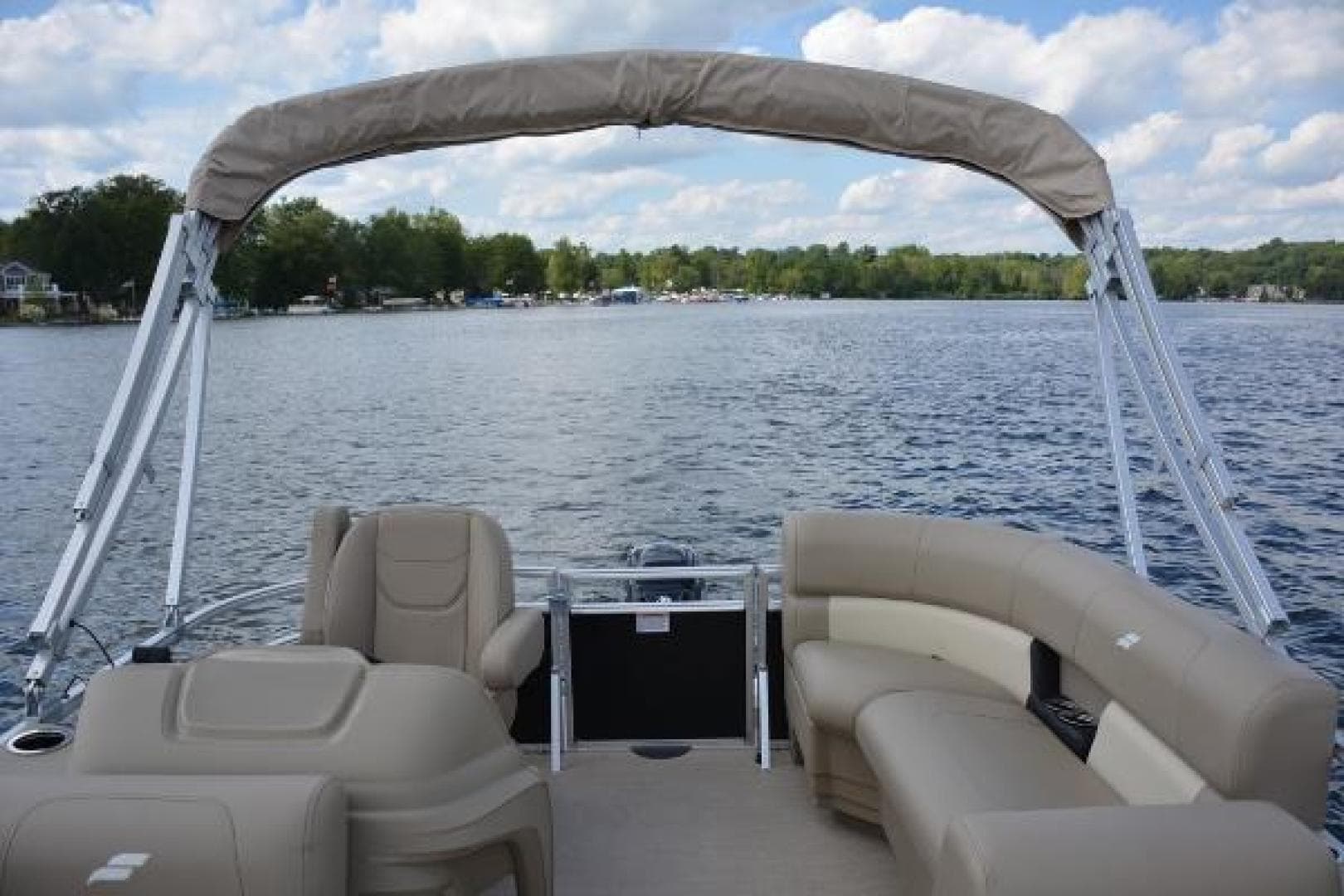 2025 Starcraft LX 16 — photo 8