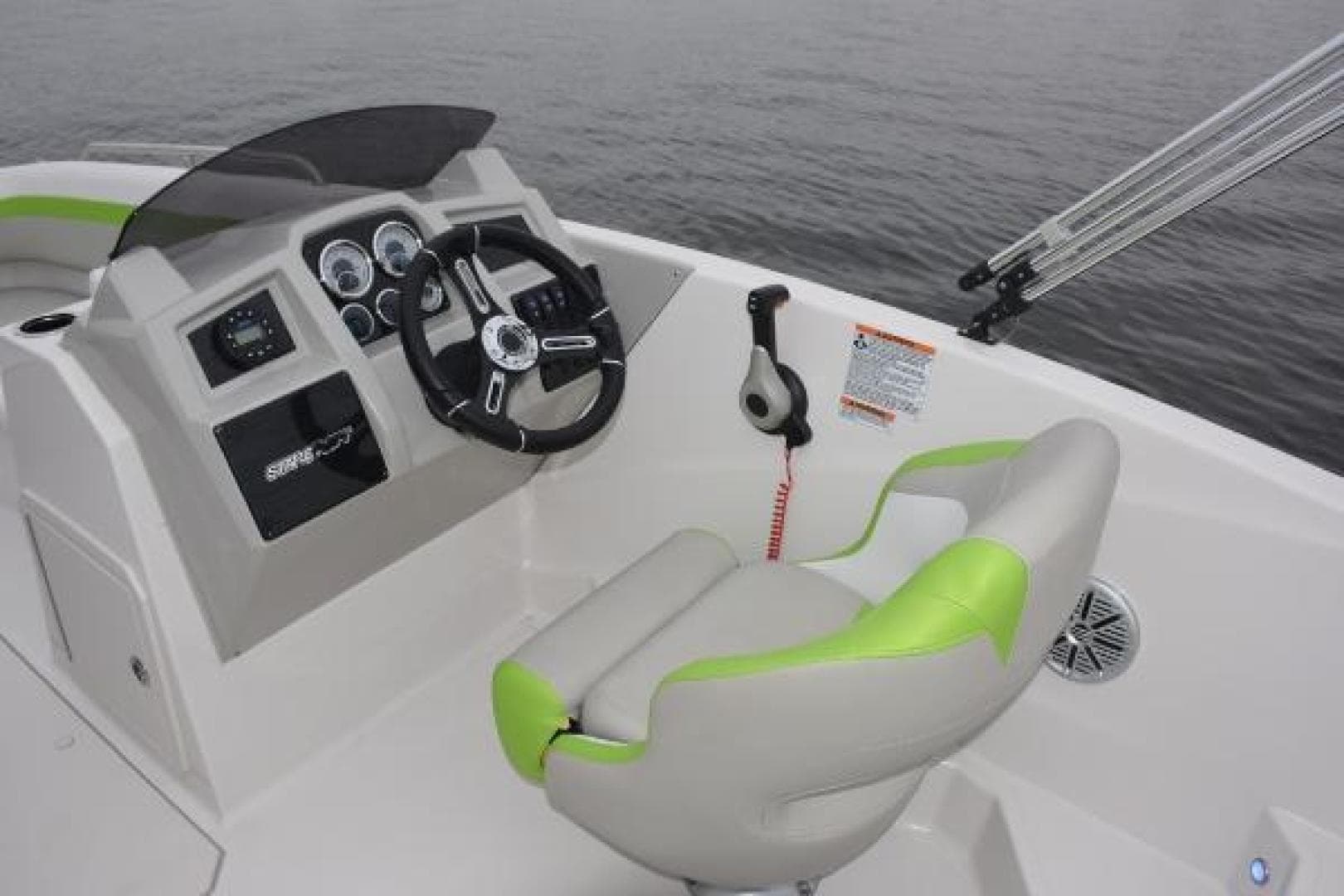 2025 Starcraft 191 Svx — photo 14