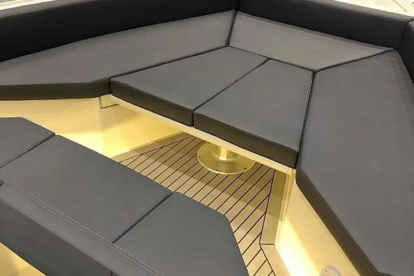 2022 De Antonio D28 Xplorer — photo 8