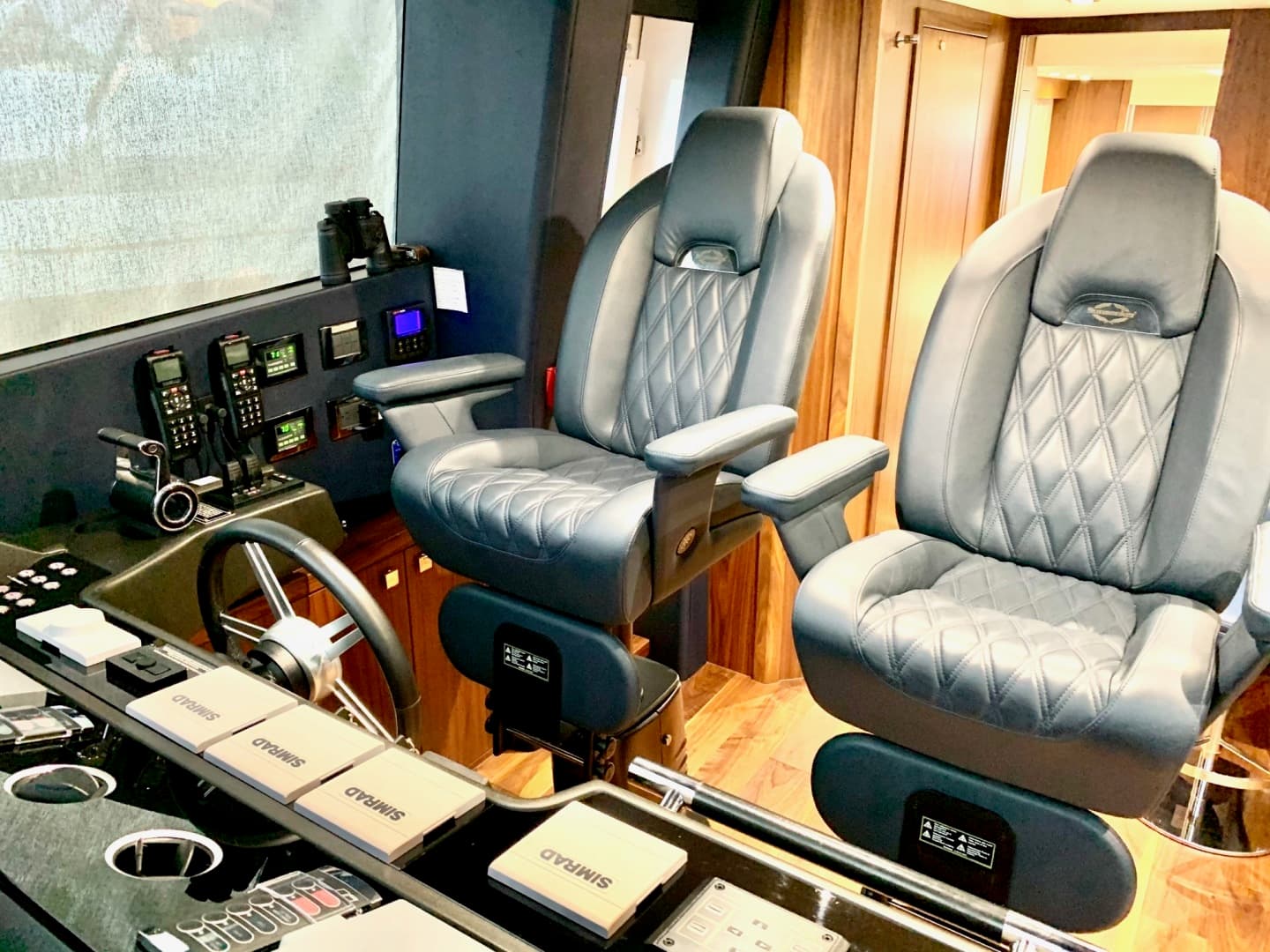 2019 Sunseeker 86 Yacht — photo 44