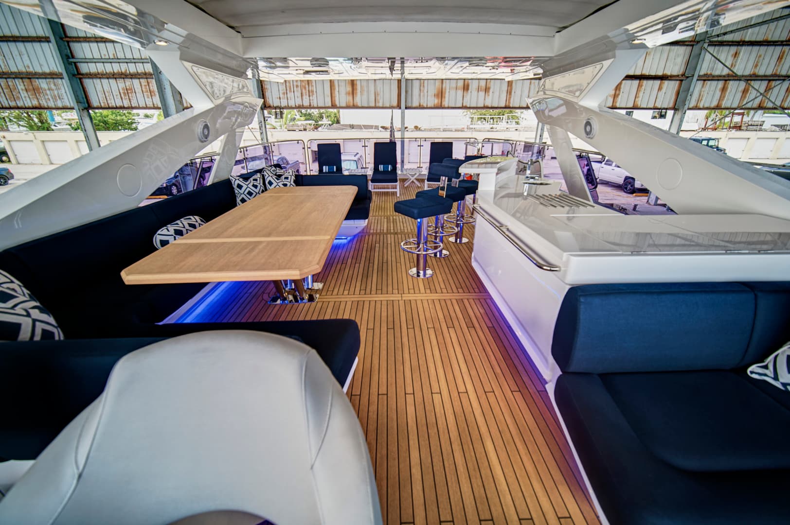 2019 Sunseeker 86 Yacht — photo 20