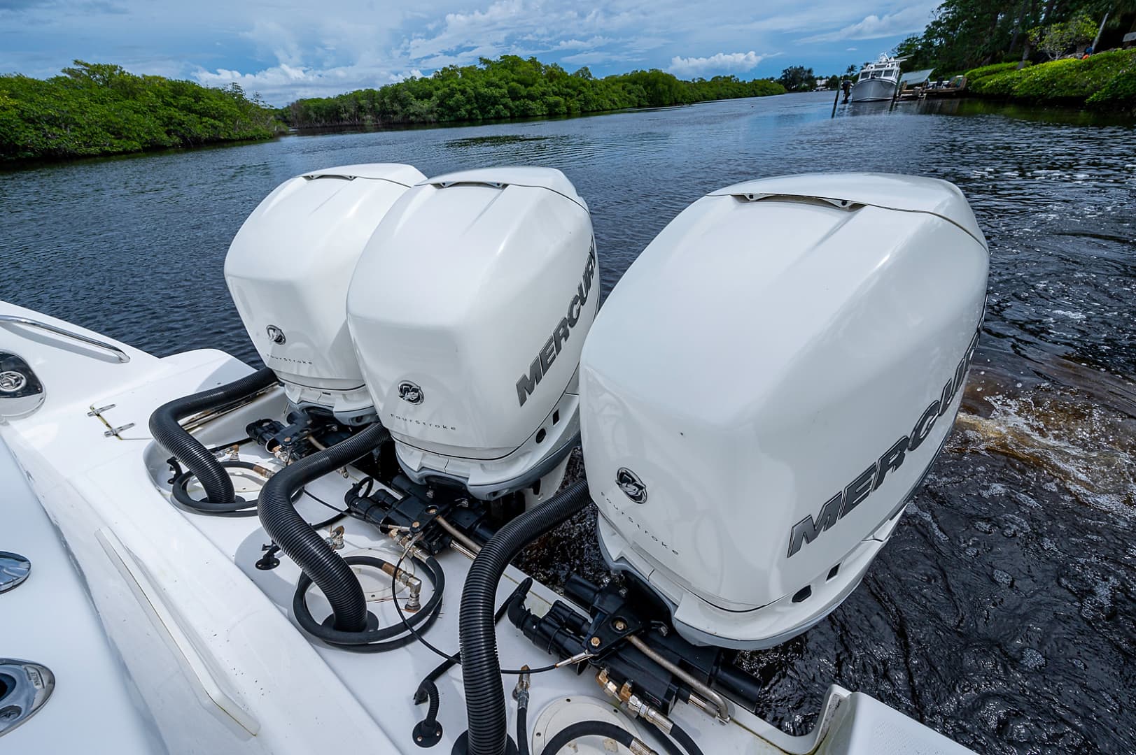 2017 Boston Whaler 370 Outrage — photo 52