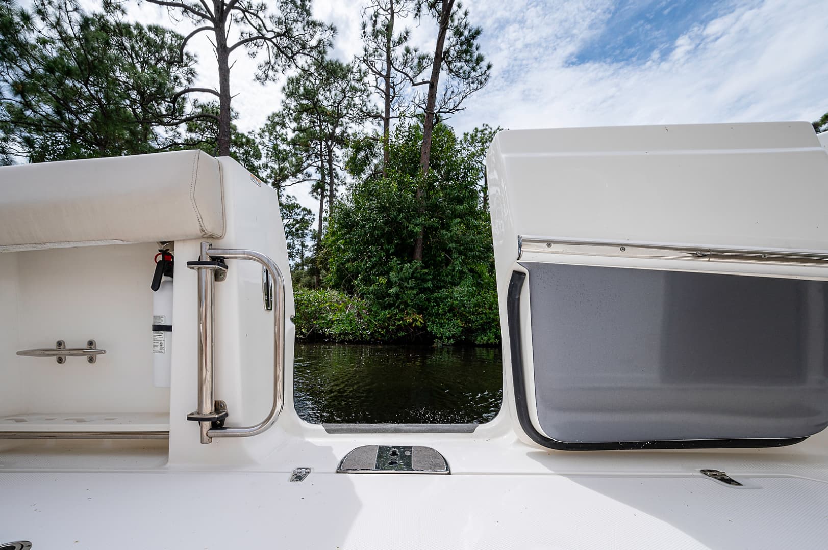 2017 Boston Whaler 370 Outrage — photo 48