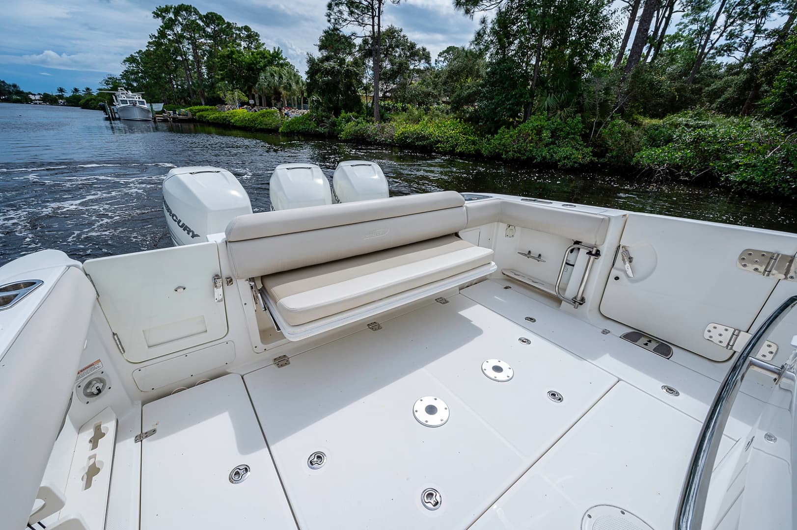 2017 Boston Whaler 370 Outrage — photo 18