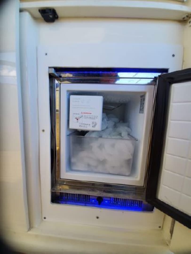 2013 Azimut Atlantis 38 — photo 40