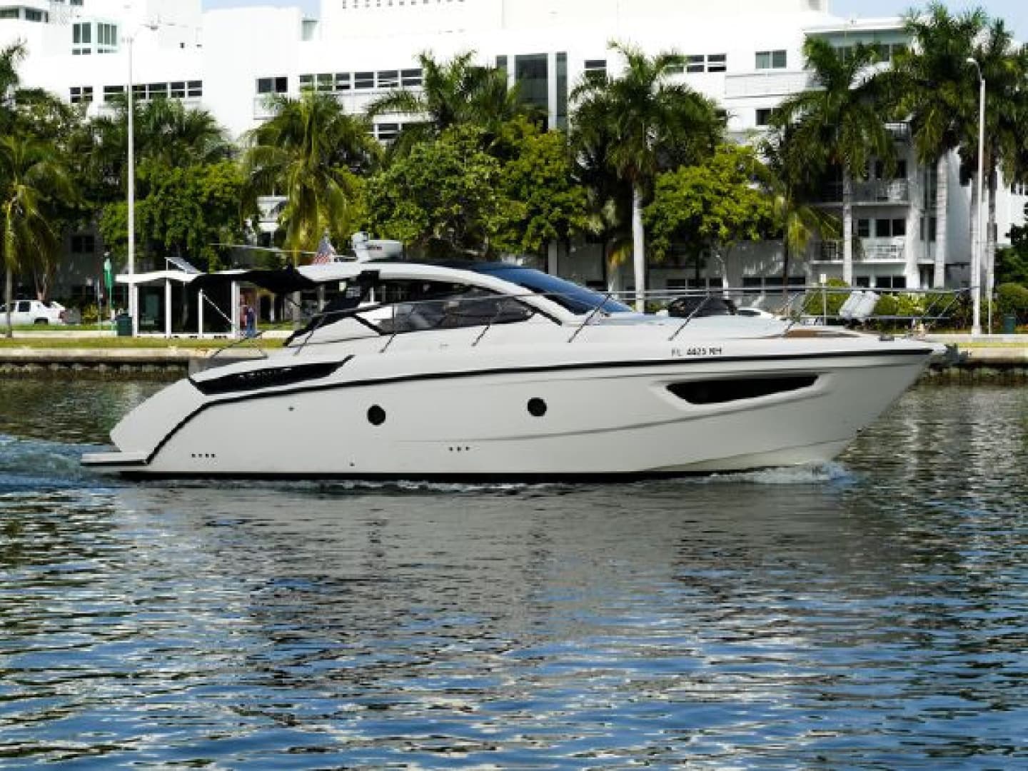 2013 Azimut Atlantis 38 — photo 3