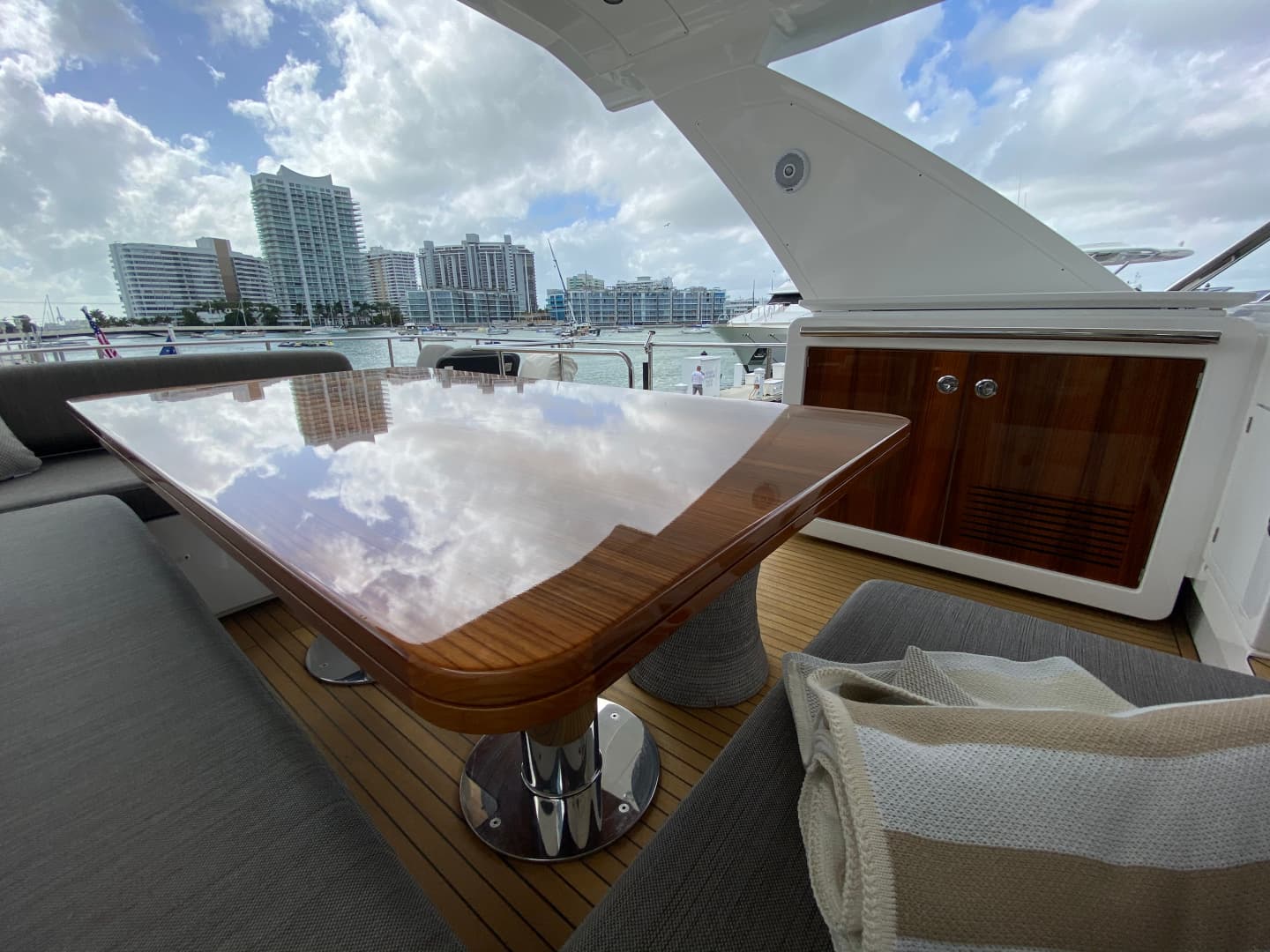 2018 Azimut Flybridge — photo 54