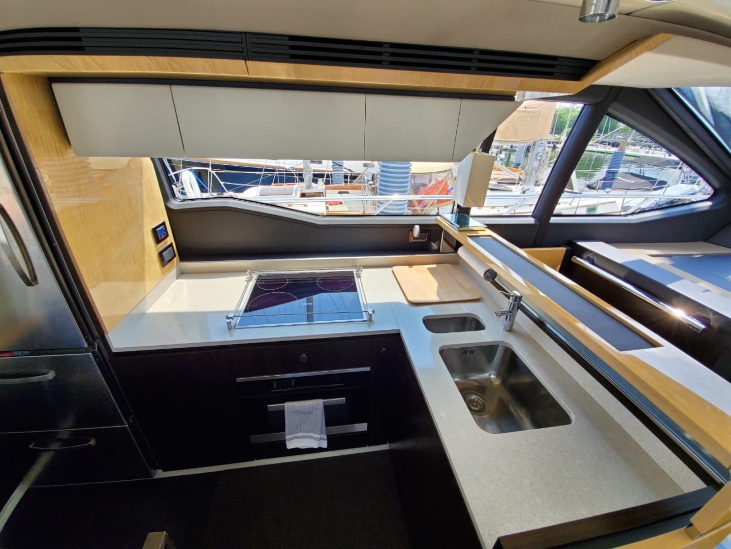 2018 Azimut Flybridge — photo 66