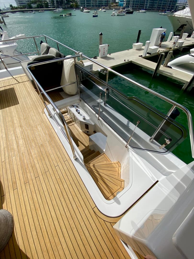 2018 Azimut Flybridge — photo 60