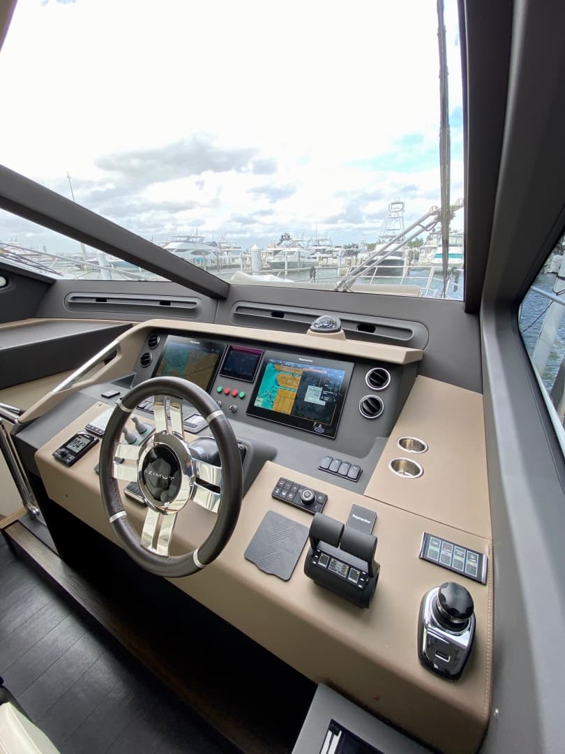 2018 Azimut Flybridge — photo 76