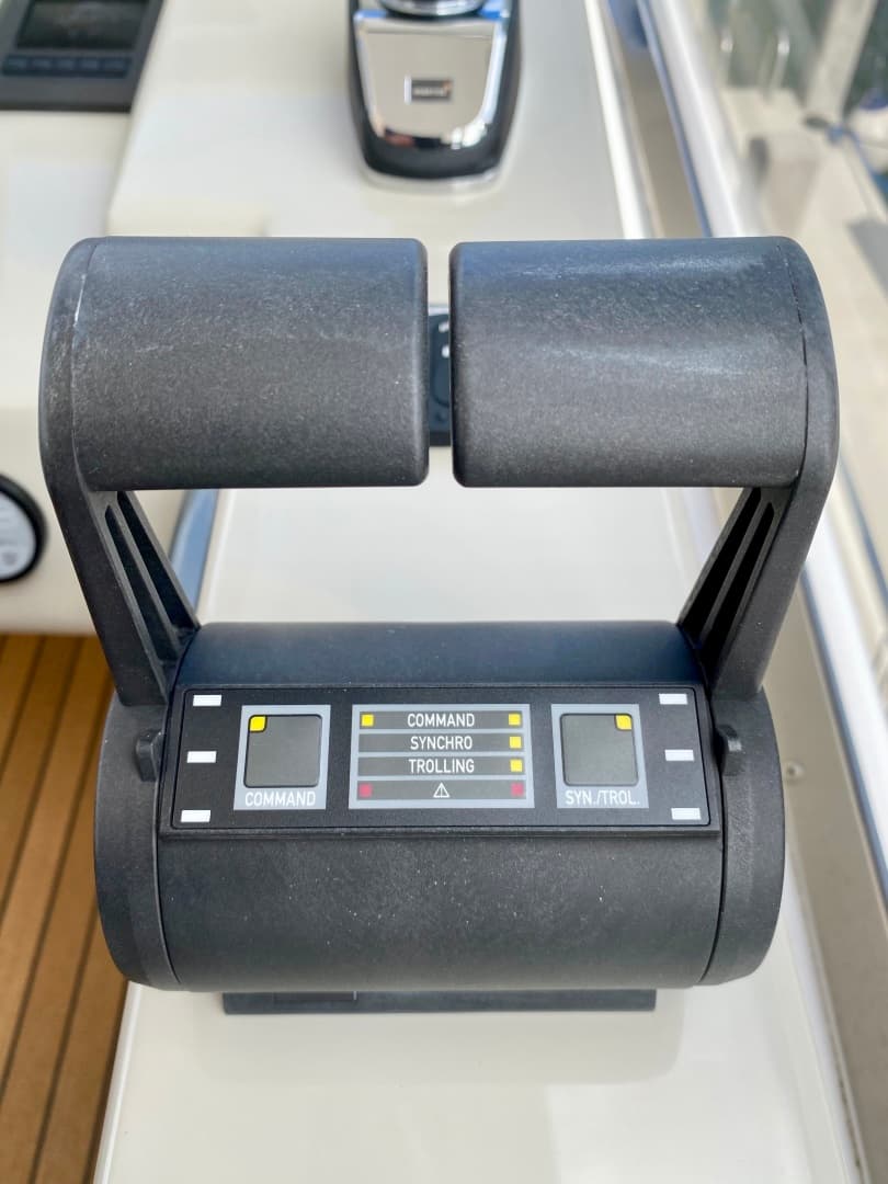 2018 Azimut Flybridge — photo 38