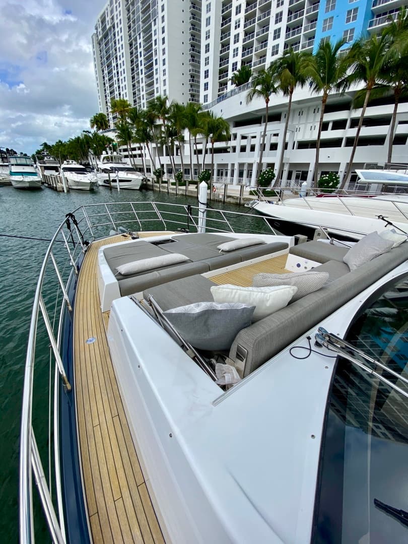 2018 Azimut Flybridge — photo 5