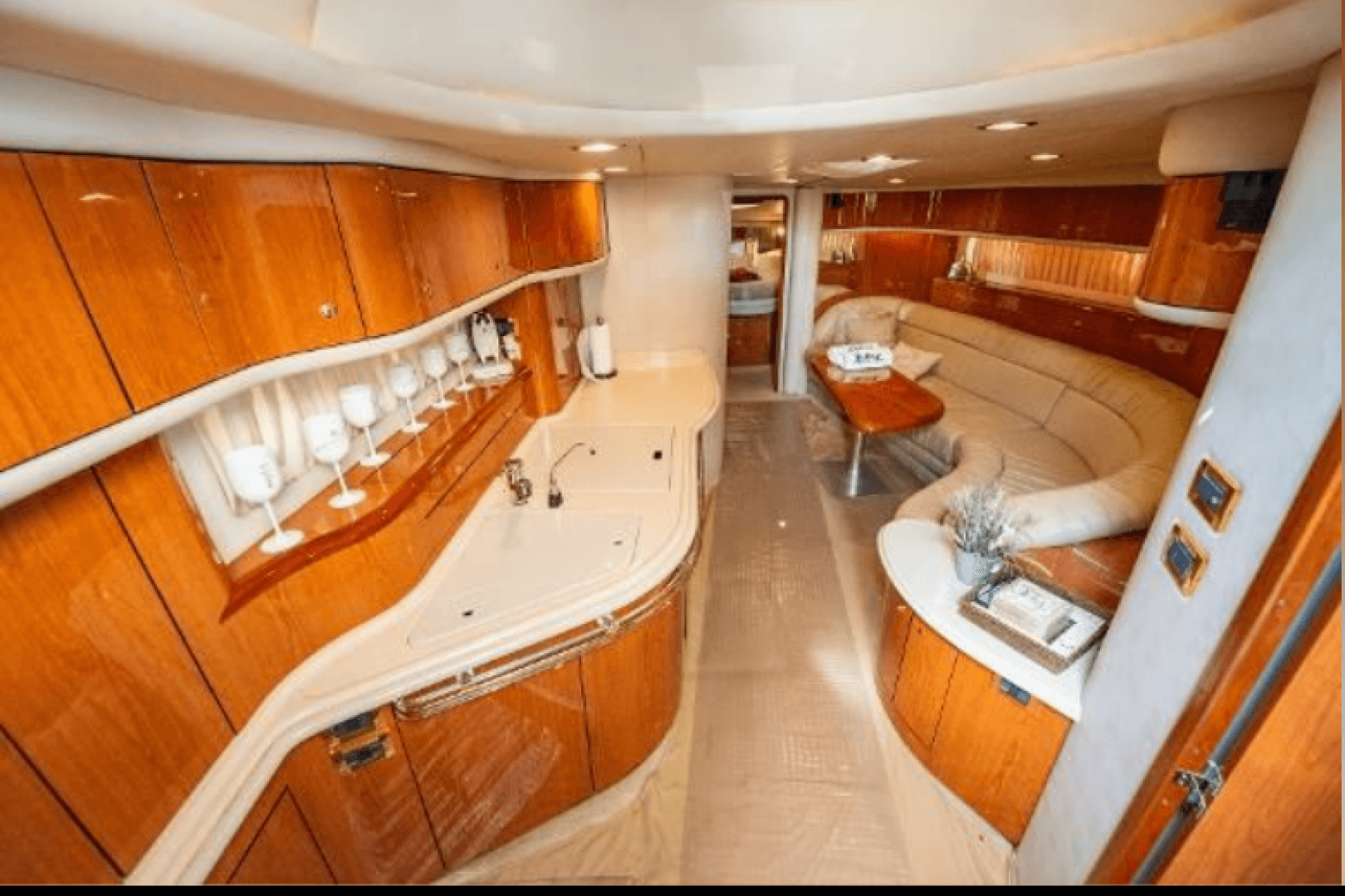 2000 Sea Ray 540 Sundancer — photo 17