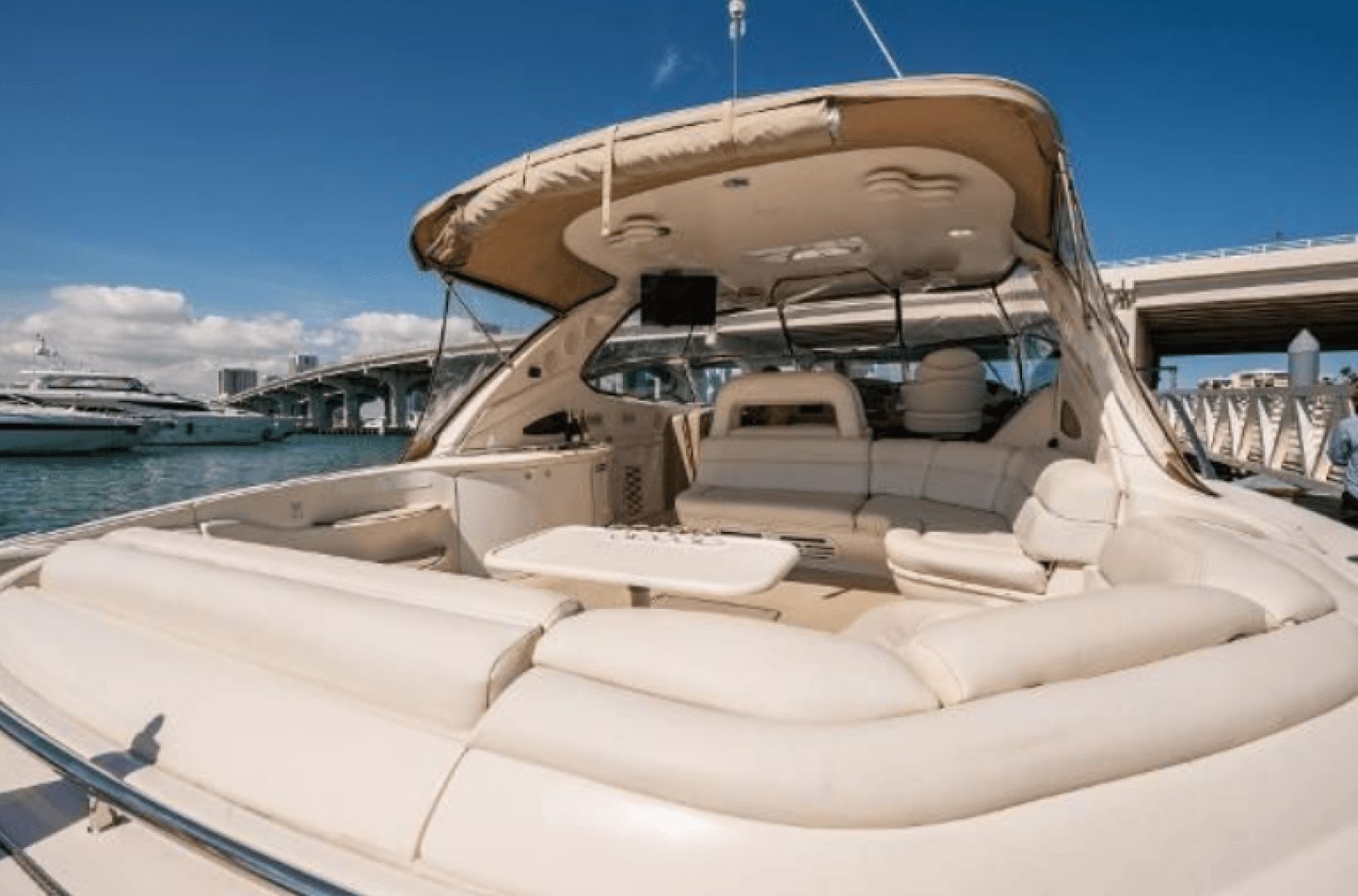 2000 Sea Ray 540 Sundancer — photo 16