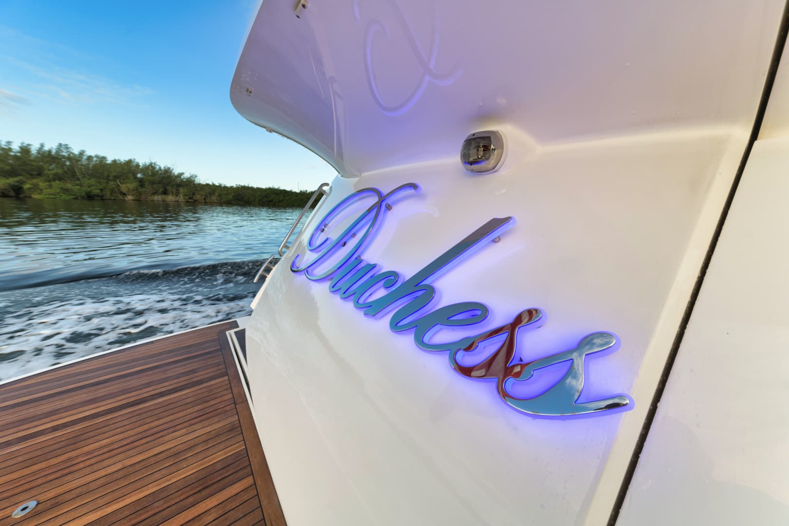 2017 Sunseeker Predator — photo 19