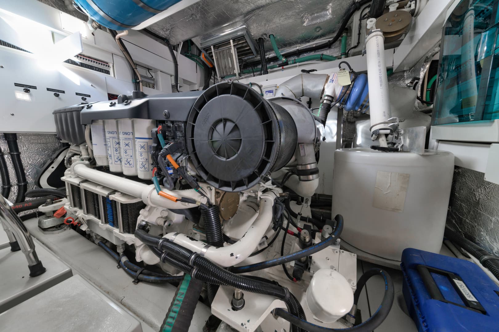 2017 Sunseeker Predator — photo 55