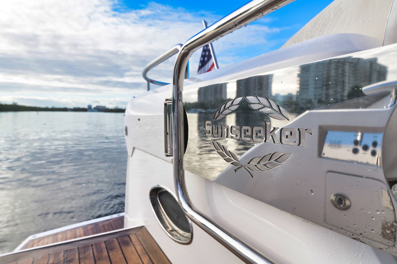 2017 Sunseeker Predator — photo 23