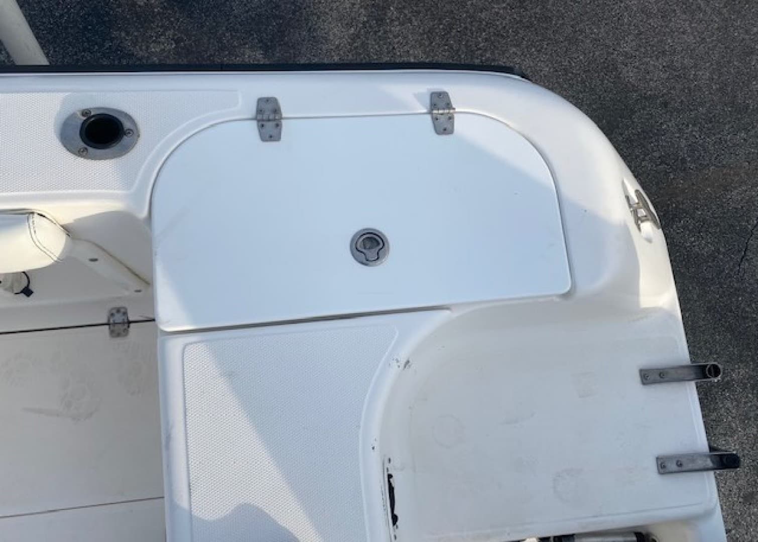 2001 Century 2300 Walkaround — photo 40