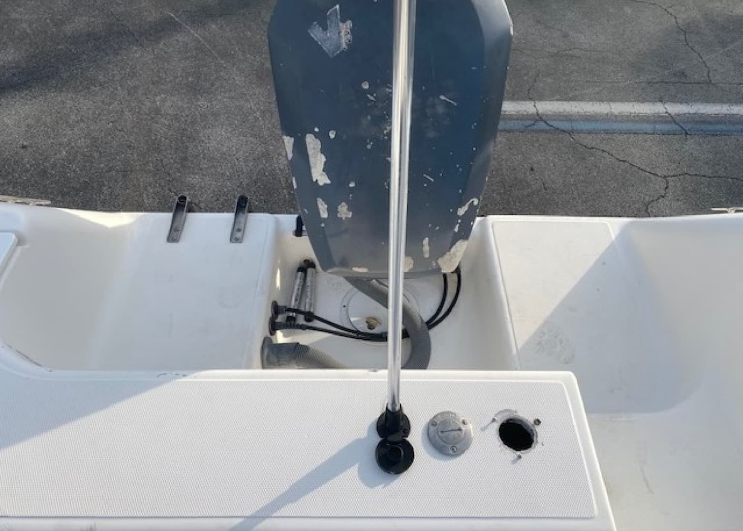 2001 Century 2300 Walkaround — photo 41