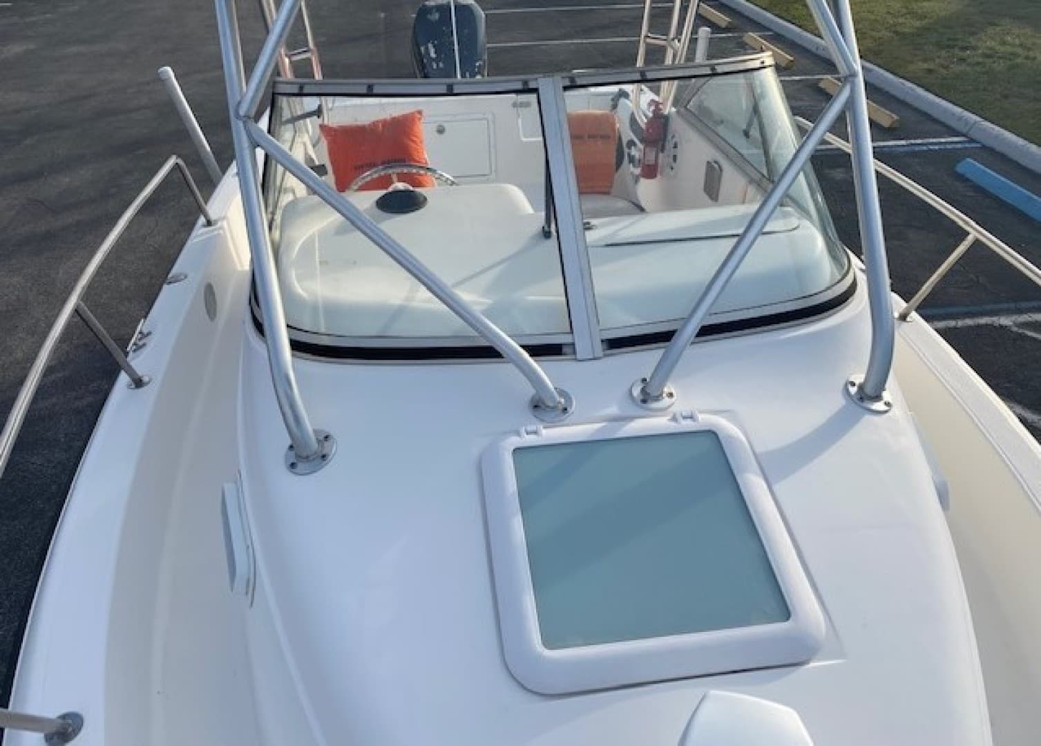 2001 Century 2300 Walkaround — photo 9