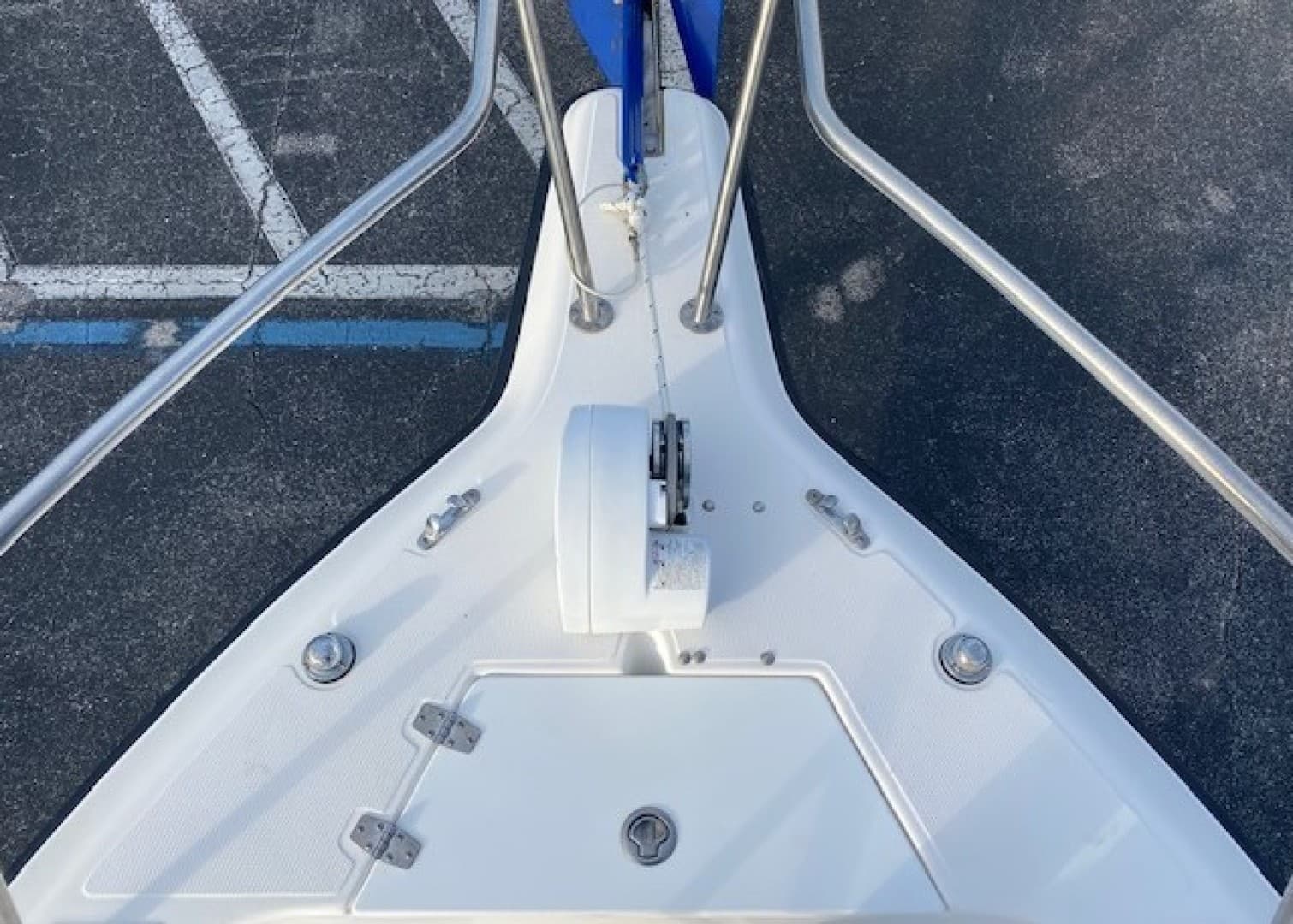 2001 Century 2300 Walkaround — photo 7