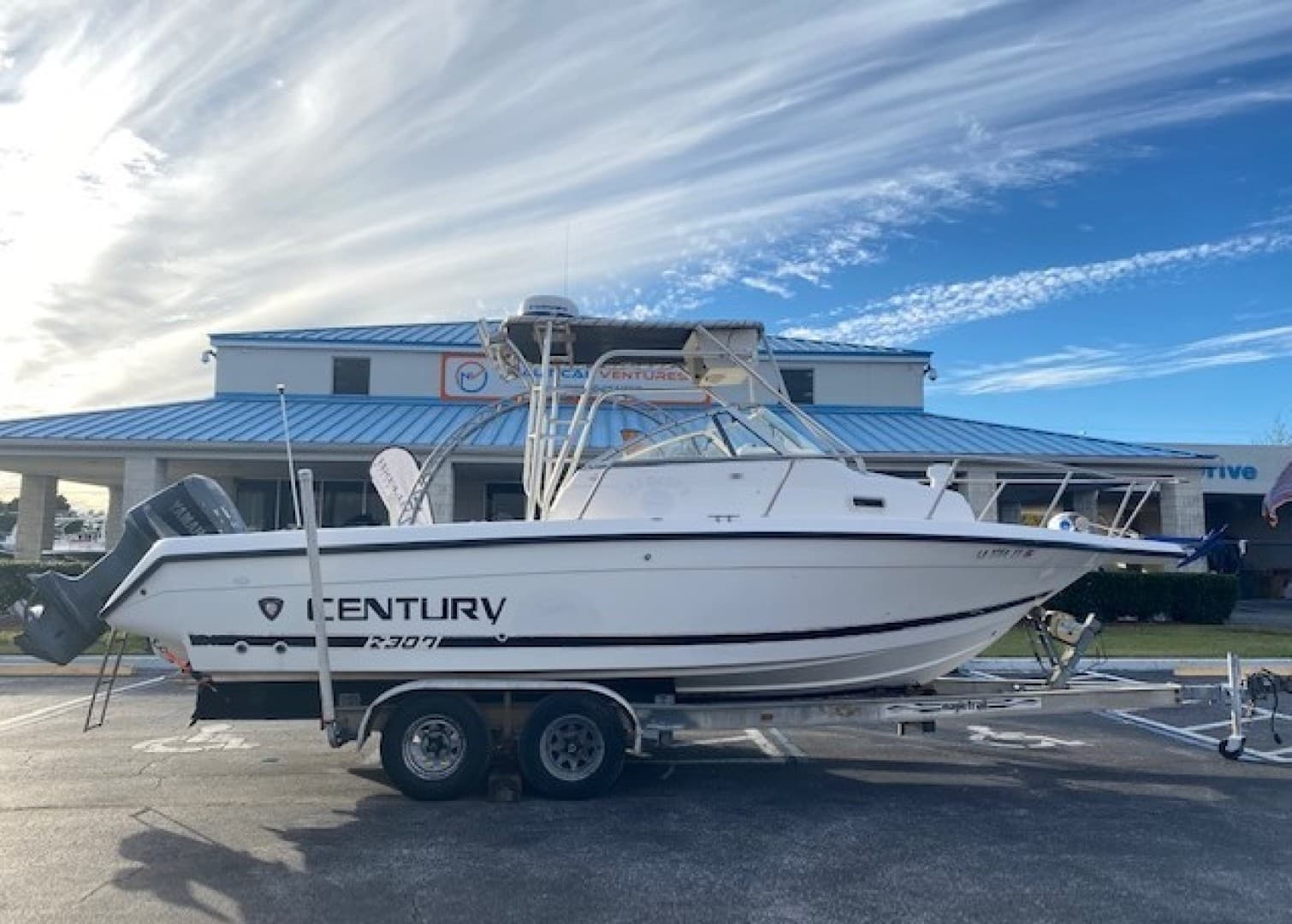 2001 Century 2300 Walkaround — photo 2