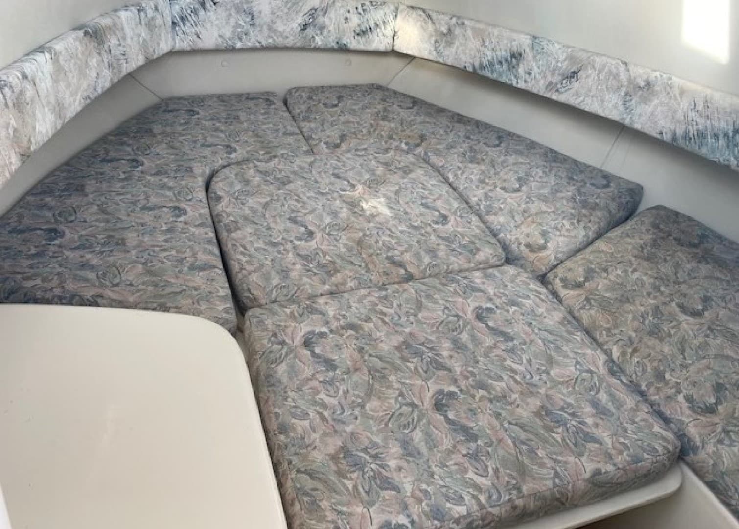 2001 Century 2300 Walkaround — photo 19