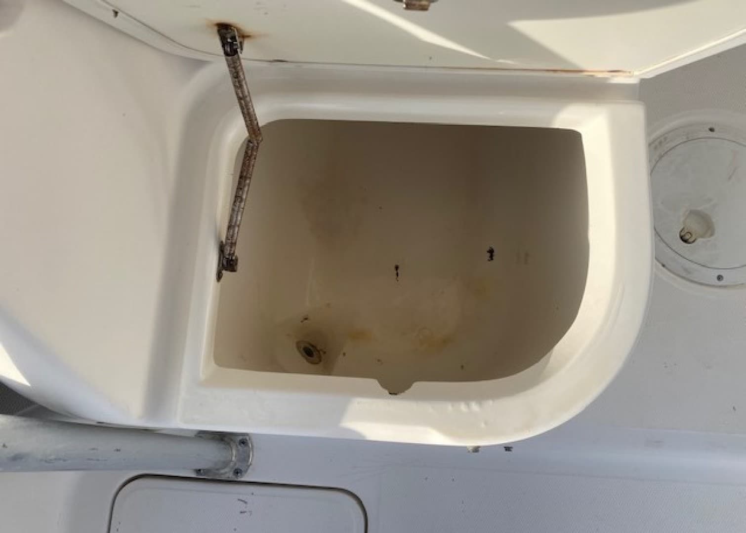 2001 Century 2300 Walkaround — photo 31