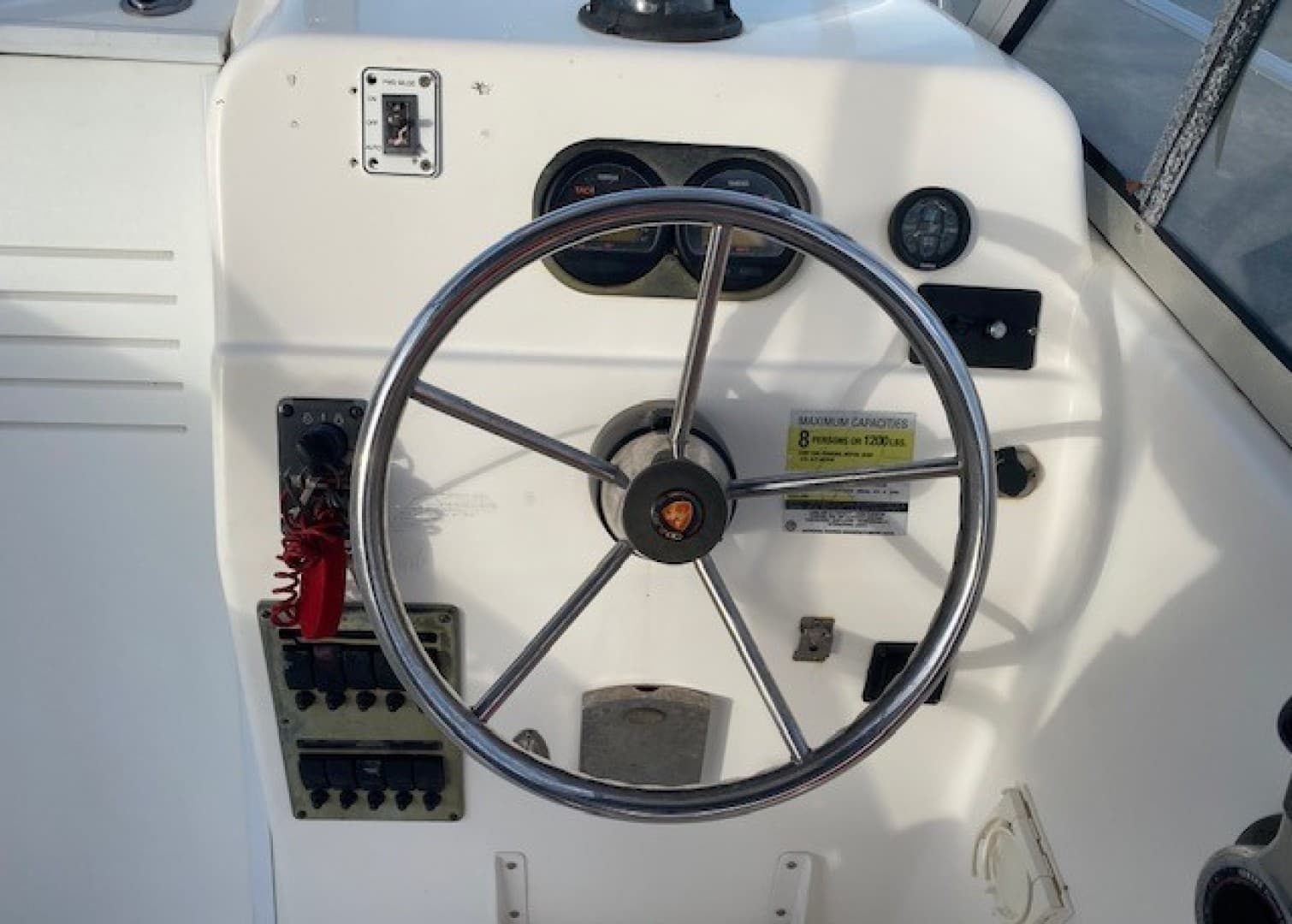 2001 Century 2300 Walkaround — photo 14