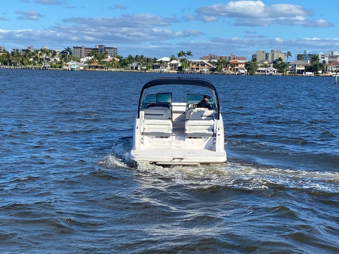 2016 Regal 3200 Bowrider — photo 5