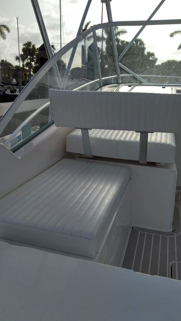 2007 Luhrs 31 Open — photo 9