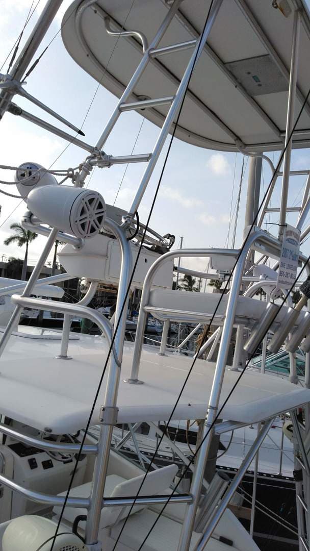 2007 Luhrs 31 Open — photo 6