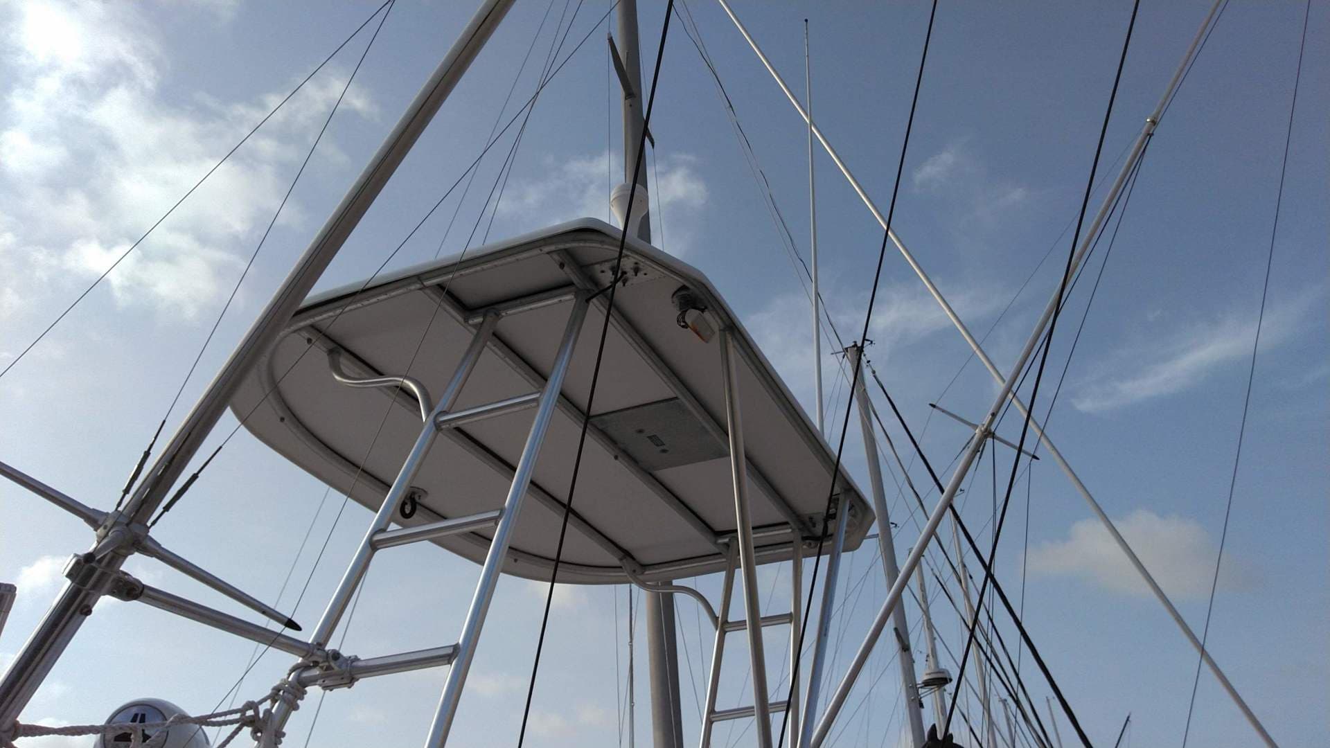 2007 Luhrs 31 Open — photo 7