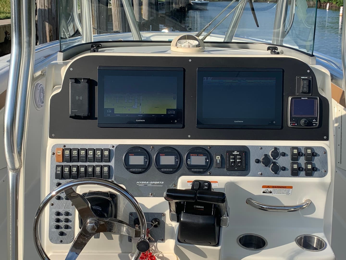 2008 Hydra-Sports 2900 CC — photo 11