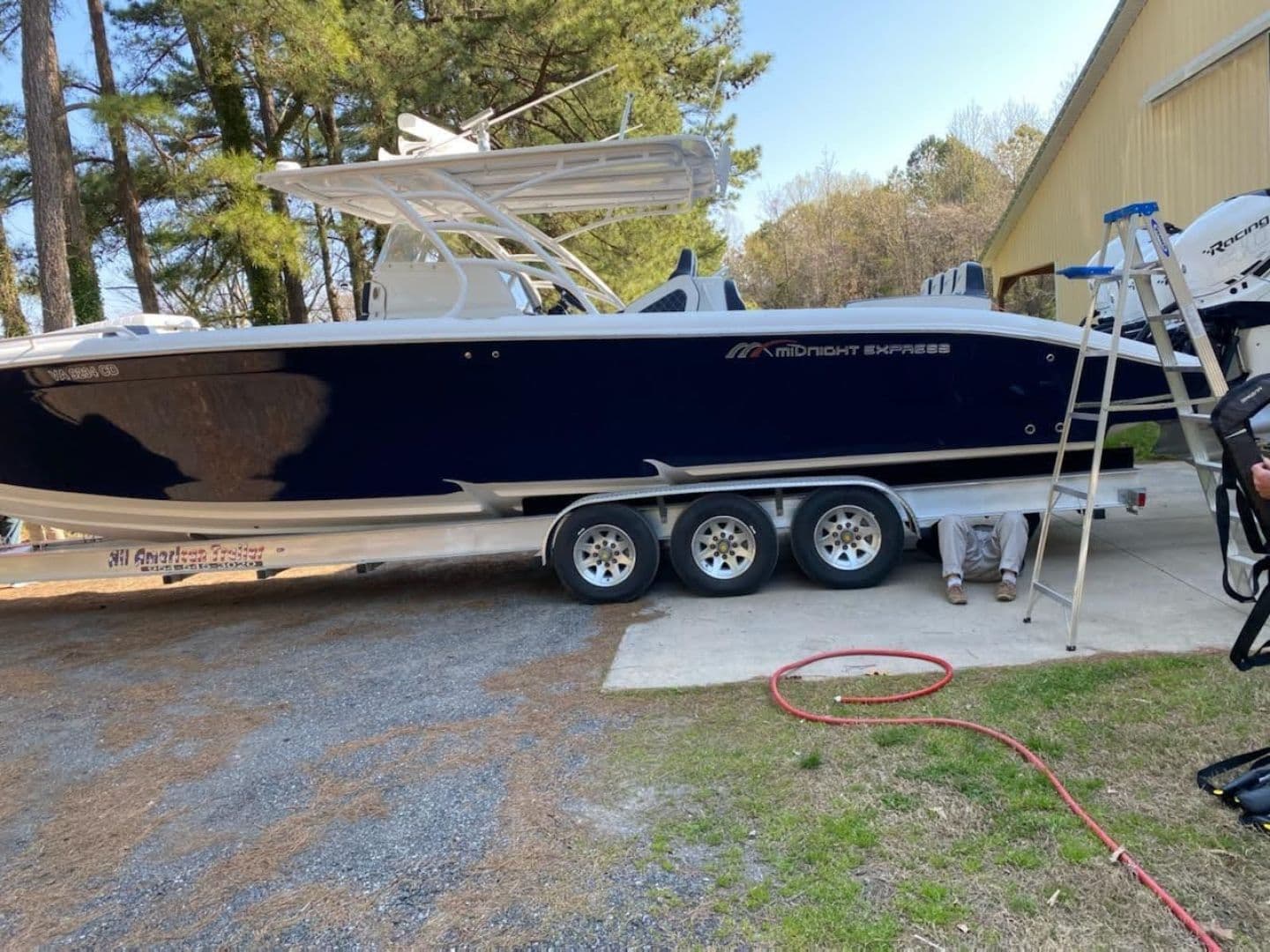 2019 Midnight Express 39 Cuddy — photo 24