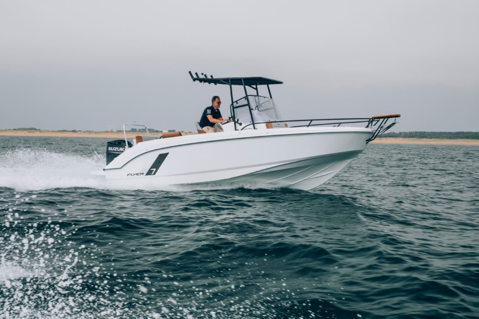 2024 Beneteau Flyer 7 Spacedeck — photo 2