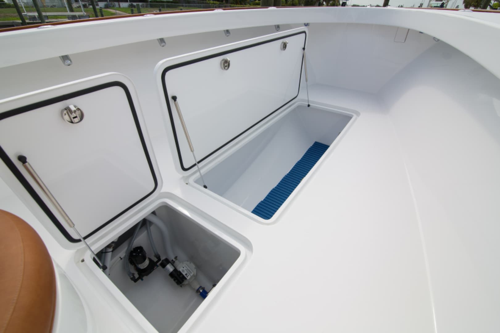 2022 Tribute Center Console — photo 12