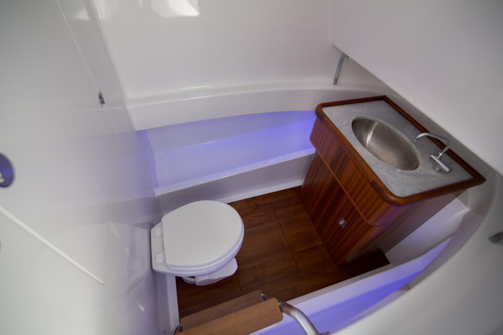 2022 Tribute Center Console — photo 15