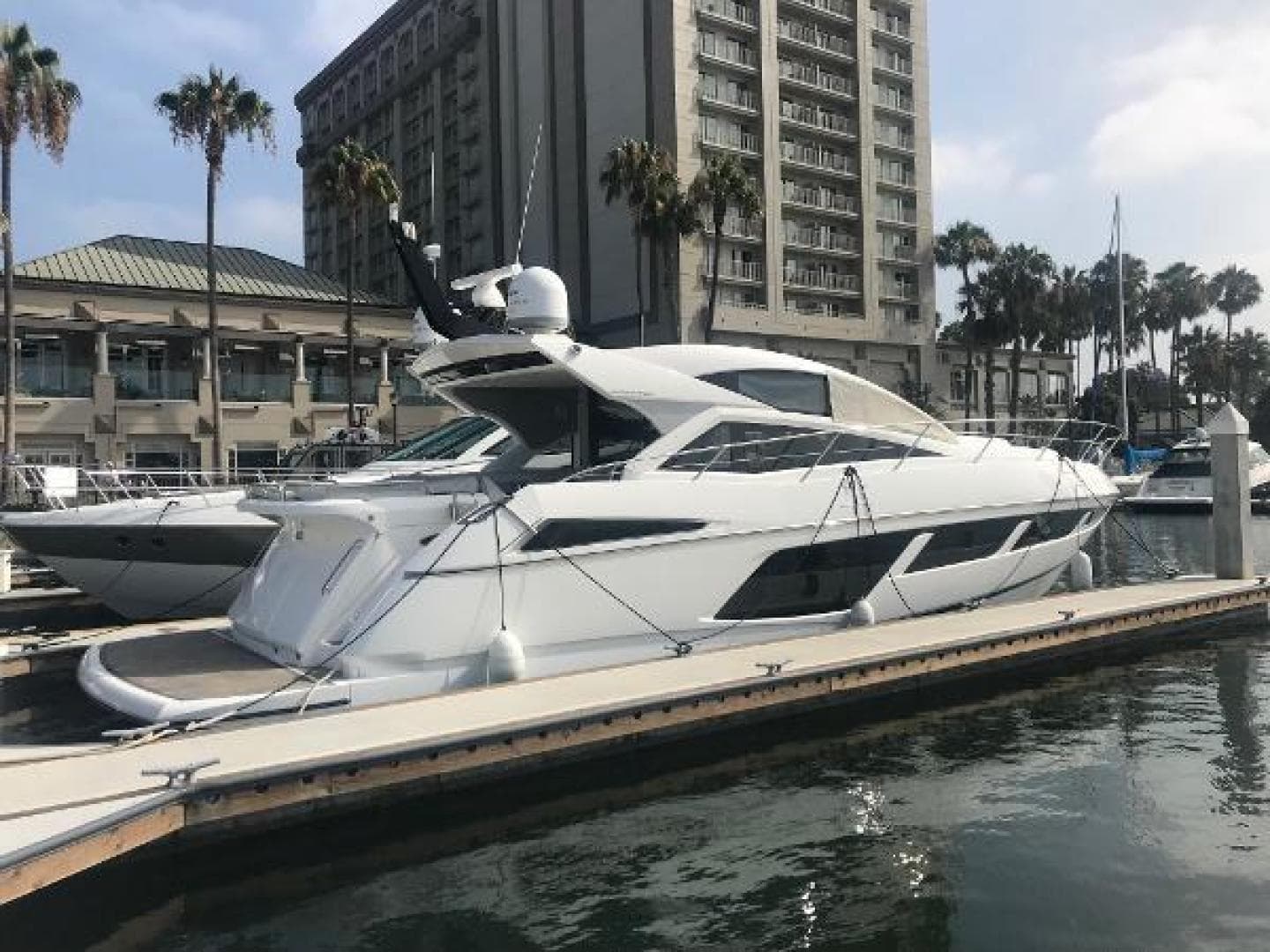 2015 Sunseeker Predator — photo 2